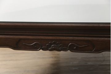 中古　美品　指物工芸家具　本紫檀(シタン)　凝った脚のデザインが目を惹くガラス天板付き座卓(ローテーブル、センターテーブル)(R-077665)