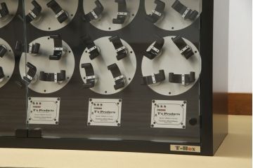 中古　津島工作所　時計　自動巻き上げ機　40本巻き(ワインディングマシーン、ウォッチワインダー、腕時計収納ボックス)(定価約150万円)(R-077669)