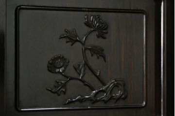 和製ビンテージ　高級品　縞黒檀(シマコクタン)　希少な六尺サイズ　上品な色味と艶が目を惹く堂々とした佇まいの飾り棚(唐木、茶棚、違い棚、収納棚、戸棚、ヴィンテージ)(R-077670)