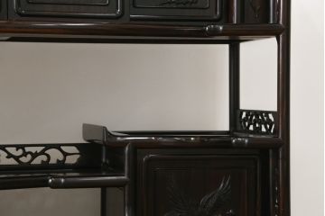 和製ビンテージ　高級品　縞黒檀(シマコクタン)　希少な六尺サイズ　上品な色味と艶が目を惹く堂々とした佇まいの飾り棚(唐木、茶棚、違い棚、収納棚、戸棚、ヴィンテージ)(R-077670)