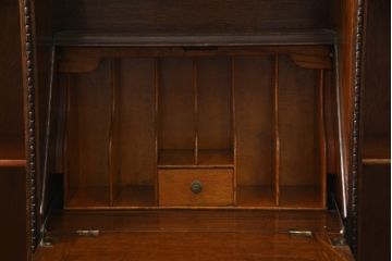 イギリスアンティーク　上手物　オーク材　ステンドグラス入り　こだわりを感じるデザインが魅力的なサイドバイサイドビューローブックケース(ライティングビューロー、キャビネット、サイドボード、デスク、机、在宅用、在宅ワーク用、収納棚、戸棚、英国)(R-077672)