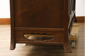 中古　美品　指物家具　吉蔵　洗練された佇まいが魅力的なサイドボード(サイドキャビネット、収納棚、戸棚)(R-077674)