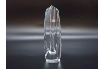 フランス　Baccarat　バカラ　ジベルニー　RRigot(リゴット)　柔らかな曲線美が輝く花瓶(花器、花生け、フラワーベース、花入れ、クリスタルガラス、外箱付き)(R-077675)