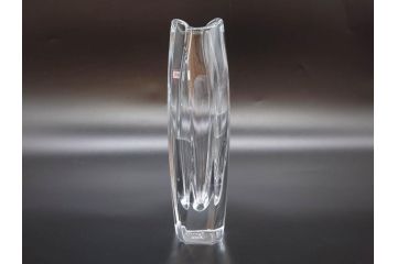 フランス　Baccarat　バカラ　ジベルニー　RRigot(リゴット)　柔らかな曲線美が輝く花瓶(花器、花生け、フラワーベース、花入れ、クリスタルガラス、外箱付き)(R-077675)