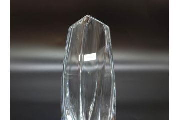 フランス　Baccarat　バカラ　ジベルニー　RRigot(リゴット)　柔らかな曲線美が輝く花瓶(花器、花生け、フラワーベース、花入れ、クリスタルガラス、外箱付き)(R-077675)