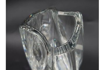 フランス　Baccarat　バカラ　ジベルニー　RRigot(リゴット)　柔らかな曲線美が輝く花瓶(花器、花生け、フラワーベース、花入れ、クリスタルガラス、外箱付き)(R-077675)