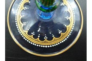 イタリア　ムラノガラス　ベネチアンガラス　金彩と鮮やかな色彩で絵付けされた豪華なワイングラス(ヴェネチアングラス、MURANO、ムラーノガラス、作家物)(R-077677)