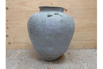 鎌倉時代〜室町時代　珠洲焼　高さ46cm　素朴な美しさを感じる壷(綾杉文、甕、壺)(R-077678)