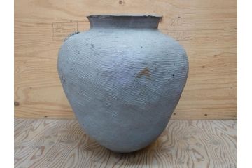 鎌倉時代〜室町時代　珠洲焼　高さ46cm　素朴な美しさを感じる壷(綾杉文、甕、壺)(R-077678)