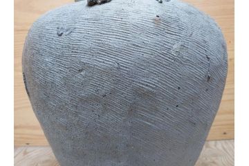 鎌倉時代〜室町時代　珠洲焼　高さ46cm　素朴な美しさを感じる壷(綾杉文、甕、壺)(R-077678)
