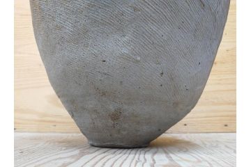 鎌倉時代〜室町時代　珠洲焼　高さ46cm　素朴な美しさを感じる壷(綾杉文、甕、壺)(R-077678)
