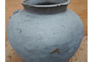 鎌倉時代〜室町時代　珠洲焼　高さ46cm　素朴な美しさを感じる壷(綾杉文、甕、壺)(R-077678)