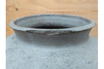 鎌倉時代〜室町時代　珠洲焼　高さ46cm　素朴な美しさを感じる壷(綾杉文、甕、壺)(R-077678)