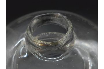 大正〜昭和初期　蓋付き　ノスタルジックな雰囲気を演出するハエ取り瓶2個セット(蠅、蝿、ハエトリ器、ガラス、硝子、フタ付き)(R-077683)
