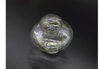 大正〜昭和初期　蓋付き　ノスタルジックな雰囲気を演出するハエ取り瓶2個セット(蠅、蝿、ハエトリ器、ガラス、硝子、フタ付き)(R-077683)
