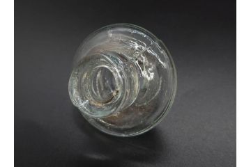 大正〜昭和初期　蓋付き　ノスタルジックな雰囲気を演出するハエ取り瓶2個セット(蠅、蝿、ハエトリ器、ガラス、硝子、フタ付き)(R-077683)