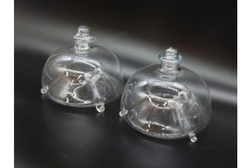 大正〜昭和初期　蓋付き　ノスタルジックな雰囲気を演出するハエ取り瓶2個セット(蠅、蝿、ハエトリ器、ガラス、硝子、フタ付き)(R-077684)