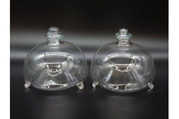大正〜昭和初期　蓋付き　ノスタルジックな雰囲気を演出するハエ取り瓶2個セット(蠅、蝿、ハエトリ器、ガラス、硝子、フタ付き)(R-077684)