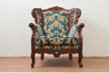 中古　美品　六本木アピス(APIS)取り扱い　イタリア家具　彫刻入りで高級感溢れる佇まいが魅力的な1人掛けソファ(一人掛けソファ、アームチェア、イス、椅子)(定価約60万円)(R-077685)