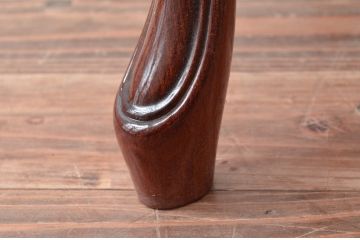 中古　美品　六本木アピス(APIS)取り扱い　イタリア家具　猫脚のデザインが魅力的な彫刻入りアームチェア(ダイングチェア、イス、椅子)(定価約25万円)(R-077686)