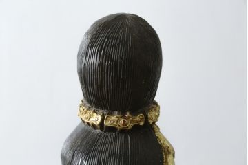 中古　美品!!　等身大　穏やかな表情と美しい民族衣装が目を惹くサワディー人形(ディスプレイ、オブジェ、店舗什器)(定価約16万円)(R-077687)