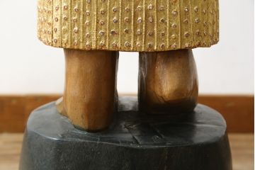 中古　美品!!　等身大　穏やかな表情と美しい民族衣装が目を惹くサワディー人形(ディスプレイ、オブジェ、店舗什器)(定価約16万円)(R-077687)