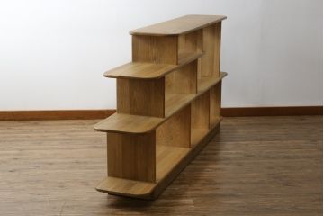 中古　希少な絶版品!　ACME Furniture(アクメファニチャー)　POCATELLO　SHELF(ポカテロ　シェルフ)-2018　アシンメトリーなデザインがお洒落な飾り棚(オープンラック、ディスプレイラック、陳列棚、店舗什器)(R-077693)