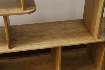 中古　希少な絶版品!　ACME Furniture(アクメファニチャー)　POCATELLO　SHELF(ポカテロ　シェルフ)-2018　アシンメトリーなデザインがお洒落な飾り棚(オープンラック、ディスプレイラック、陳列棚、店舗什器)(R-077693)