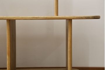 中古　希少な絶版品!　ACME Furniture(アクメファニチャー)　POCATELLO　SHELF(ポカテロ　シェルフ)-2018　アシンメトリーなデザインがお洒落な飾り棚(オープンラック、ディスプレイラック、陳列棚、店舗什器)(R-077693)