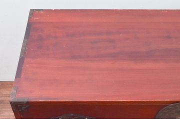 和製アンティーク　桜丸金具　赤みがかった木の色合いと立派な金具が魅力的な米沢箪笥ローボード(テレビ台、テレビボード、ローチェスト、収納たんす、時代箪笥、引き出し)(R-077700)