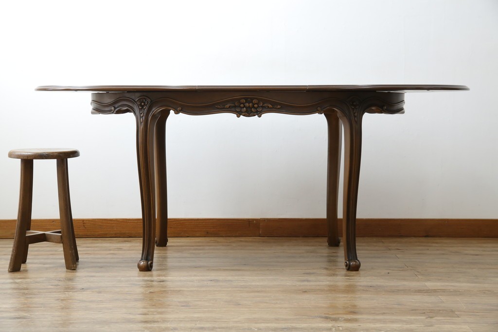 中古　カリモク家具(karimoku)　domani(ドマーニ)　Louis(ルイ)XVシリーズ　優雅な佇まいが魅力的なエクステンションテーブル　(R-077706)