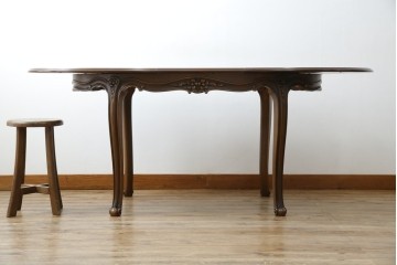 中古　カリモク家具(karimoku)　domani(ドマーニ)　Louis(ルイ)XVシリーズ　優雅な佇まいが魅力的なエクステンションテーブル　(R-077706)