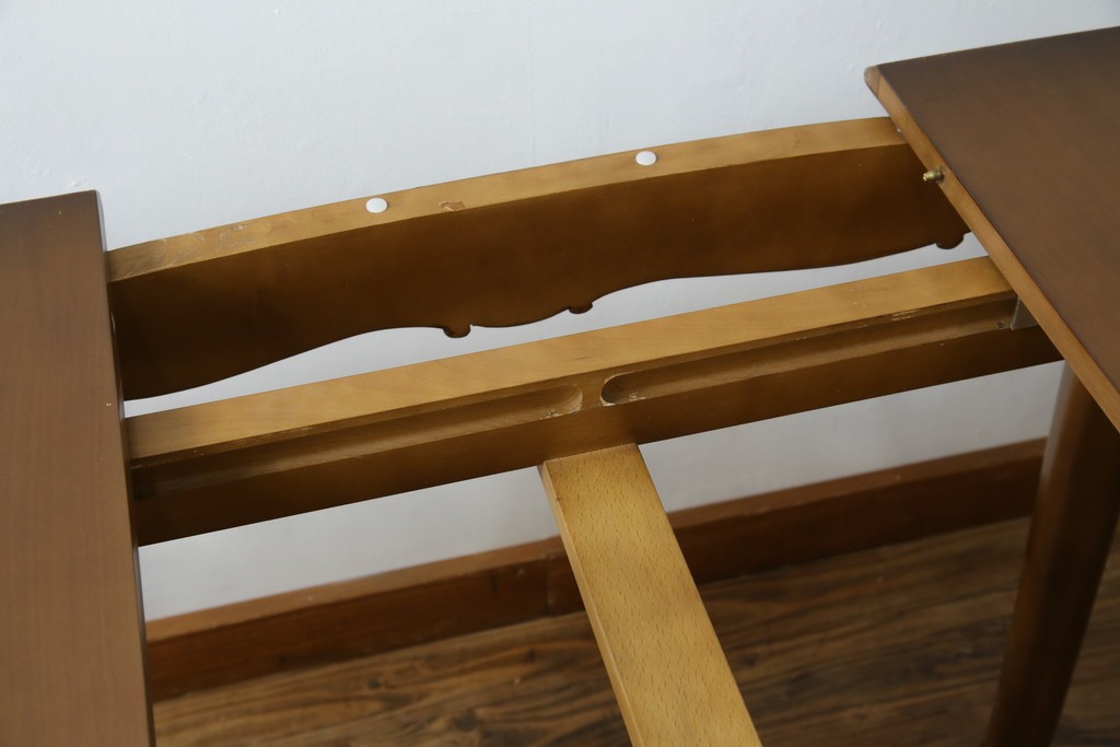 中古　カリモク家具(karimoku)　domani(ドマーニ)　Louis(ルイ)XVシリーズ　優雅な佇まいが魅力的なエクステンションテーブル　(R-077706)