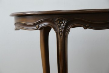 中古　カリモク家具(karimoku)　domani(ドマーニ)　Louis(ルイ)XVシリーズ　優雅な佇まいが魅力的なエクステンションテーブル　(R-077706)