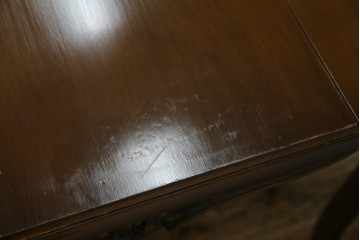 中古　カリモク家具(karimoku)　domani(ドマーニ)　Louis(ルイ)XVシリーズ　優雅な佇まいが魅力的なエクステンションテーブル　(R-077706)