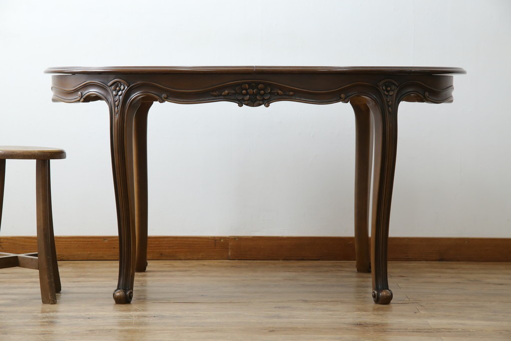 中古　カリモク家具(karimoku)　domani(ドマーニ)　Louis(ルイ)XVシリーズ　優雅な佇まいが魅力的なエクステンションテーブル　(R-077706)