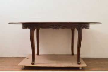 中古　カリモク家具(karimoku)　domani(ドマーニ)　Louis(ルイ)XVシリーズ　優雅な佇まいが魅力的なエクステンションテーブル(ダイニングテーブル、オーバルテーブル、食卓、4人掛け、6人掛け)(R-077706)