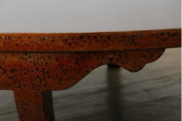 新古　未使用展示品　津軽塗りの独特な模様と特徴的な脚のデザインが目を惹く丸座卓　(R-077722)