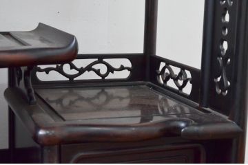 和製ビンテージ　縞黒檀(シマコクタン)材　落ち着きのある上品な色合いが美しい飾り棚(茶棚、違い棚、収納棚、戸棚、ヴィンテージ)(R-077725)