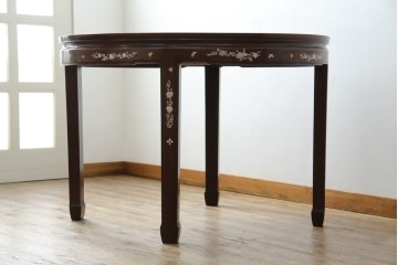 和製ビンテージ　高級品!!　花梨(カリン)材　象嵌入り　華やかな螺鈿(ラデン)細工が美しいエクステンションテーブル　(R-077727)