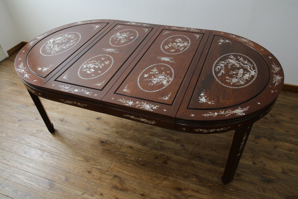 和製ビンテージ　高級品!!　花梨(カリン)材　象嵌入り　華やかな螺鈿(ラデン)細工が美しいエクステンションテーブル　(R-077727)