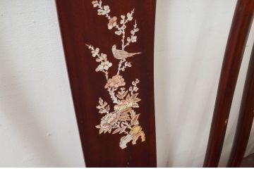 和製ビンテージ　高級品!!　花梨(カリン)材　象嵌入り　華やかな螺鈿(ラデン)細工が美しいダイニングチェア4脚セット(板座チェア、椅子、イス、ヴィンテージ)(R-077728)