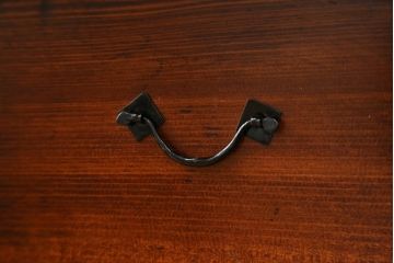 和製アンティーク　美品!!　専門店にてリペア済み品　本漆塗り　前面欅(ケヤキ)材　上品な佇まいで和の空間を引き立てる仙台箪笥(収納たんす、整理タンス、時代箪笥、引き出し、チェスト)(R-077731)