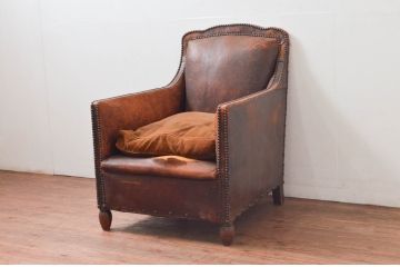 ジャンク品　フランスアンティーク　本革　朽ちた姿が芸術的なフレンチレザーソファ(クラブソファ、ラウンジソファ、一人掛けソファ、1P、アームソファ)(R-077747)