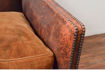 ジャンク品　フランスアンティーク　本革　朽ちた姿が芸術的なフレンチレザーソファ(クラブソファ、ラウンジソファ、一人掛けソファ、1P、アームソファ)(R-077747)