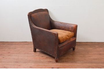ジャンク品　フランスアンティーク　本革　朽ちた姿が芸術的なフレンチレザーソファ(クラブソファ、ラウンジソファ、一人掛けソファ、1P、アームソファ)(R-077747)