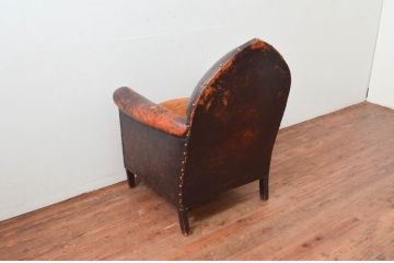 ジャンク品　フランスアンティーク　本革　ユニークなフォルムが魅力的!置くだけで絵になるフレンチレザーソファ(クラブソファ、ラウンジソファ、一人掛けソファ、1P、アームソファ)(R-077748)