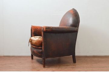 ジャンク品　フランスアンティーク　本革　ユニークなフォルムが魅力的!置くだけで絵になるフレンチレザーソファ(クラブソファ、ラウンジソファ、一人掛けソファ、1P、アームソファ)(R-077749)