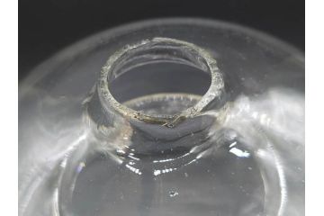 大正〜昭和初期　蓋付き　ノスタルジックな雰囲気を演出するハエ取り瓶2個セット(蠅、蝿、ハエトリ器、ガラス、硝子、フタ付き)(R-077750)