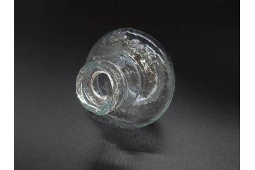 大正〜昭和初期　蓋付き　ノスタルジックな雰囲気を演出するハエ取り瓶2個セット(蠅、蝿、ハエトリ器、ガラス、硝子、フタ付き)(R-077750)